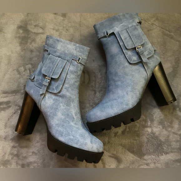 Yoki Denim Heel Booties New In Box - Picture 16 of 16